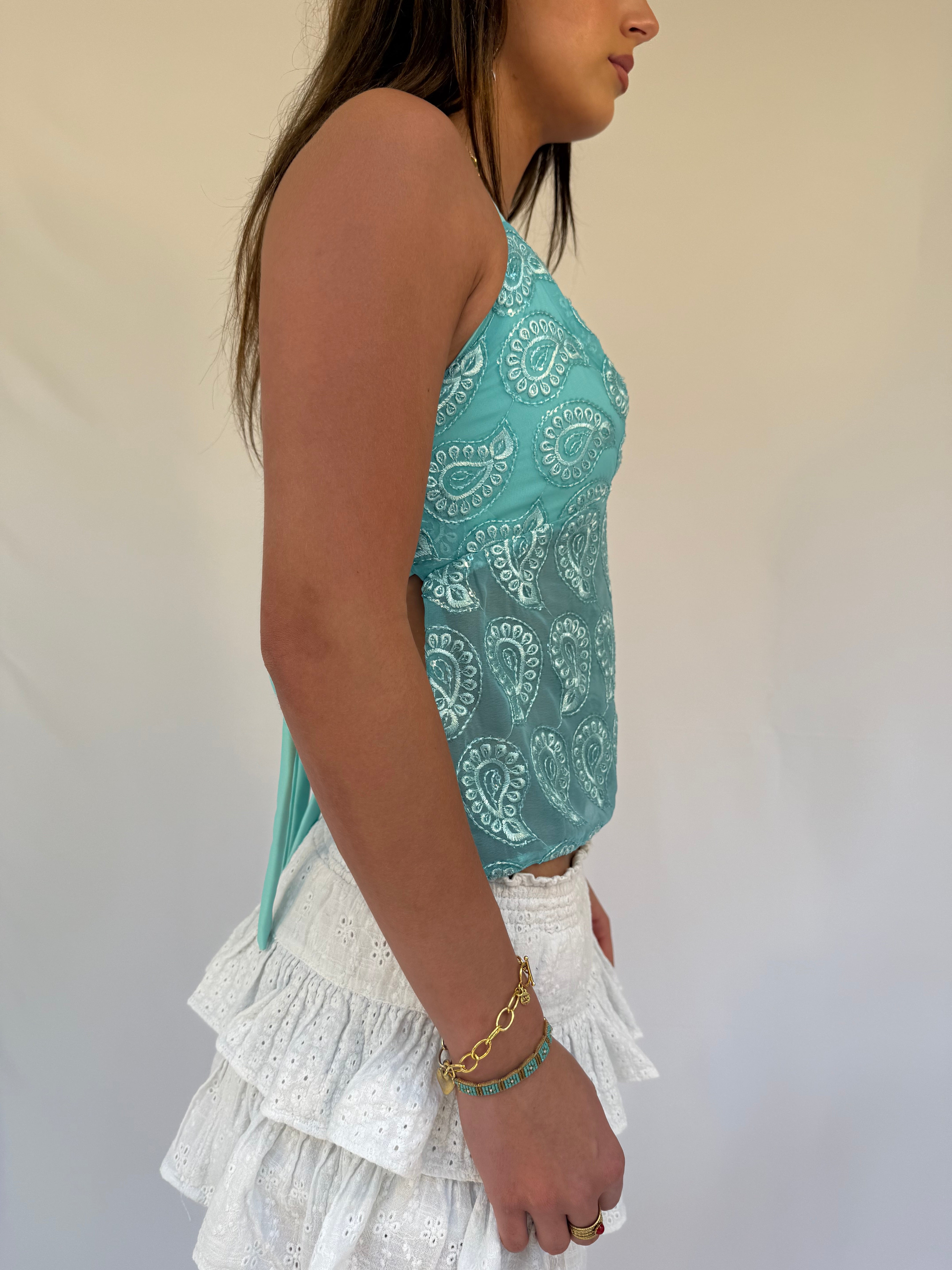 Arella top