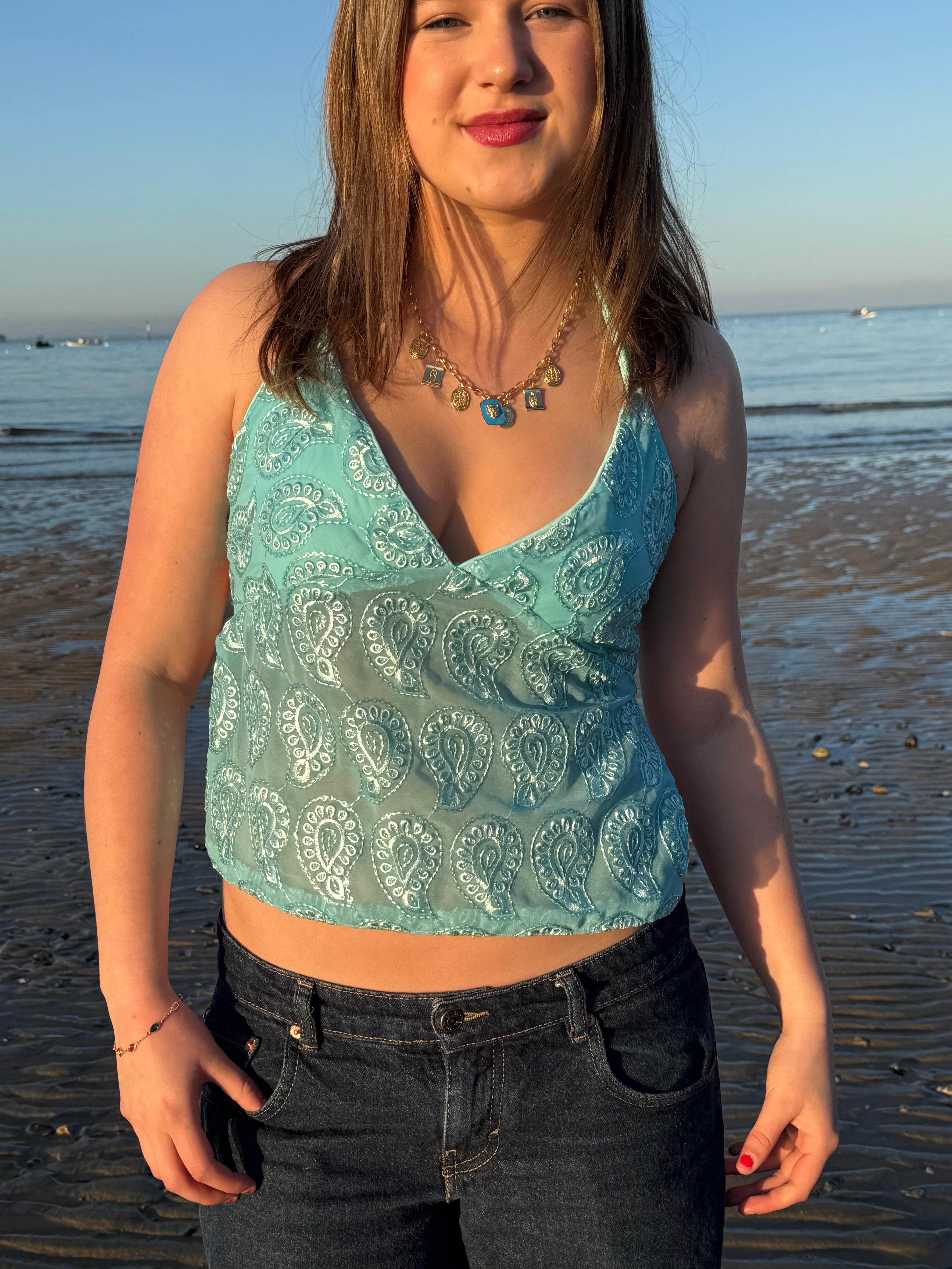Arella top